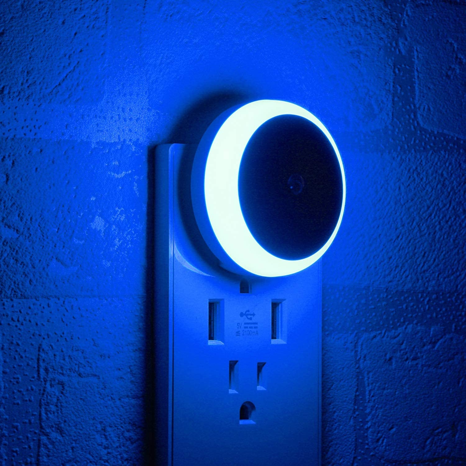 Blue LED Night Light, Plug In, Dusk to Dawn Smart Sensor, Small round Nightlight, Energy Saving, Night Light Plug into Wall for Bathroom, Kitchen, Bedroom, Hallway, Stairway, Travel, 2 Pack